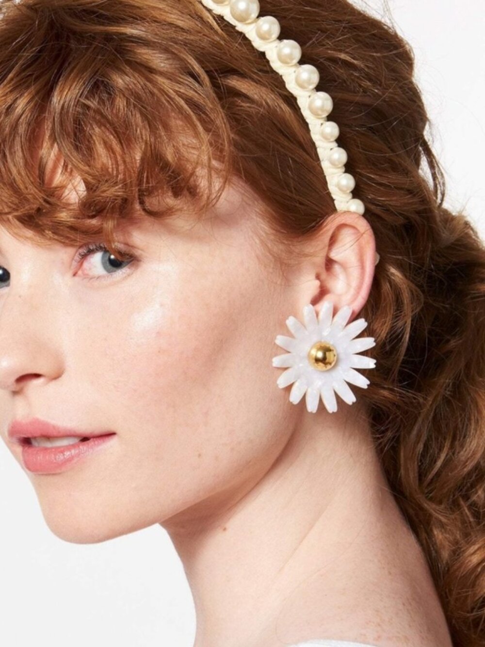Lele Sadoughi 18K Gold White Daisy Flower Statement Stud Earrings Floral Jewelry